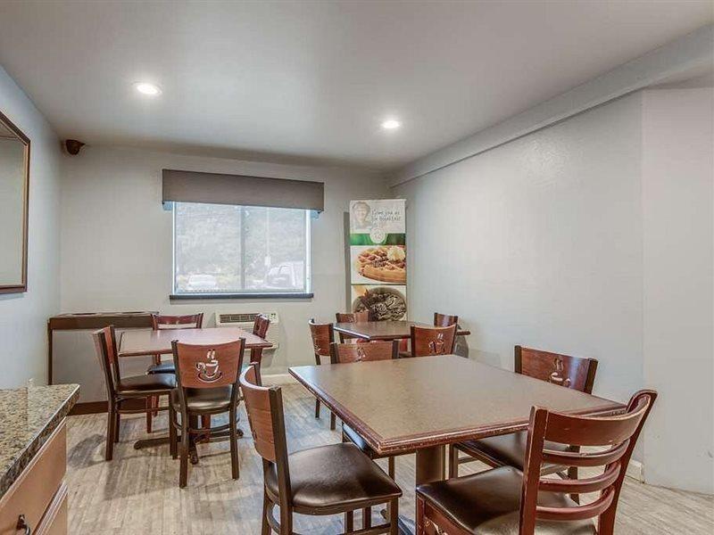 Quality Inn Atlanta Airport-Central College Park Exterior foto